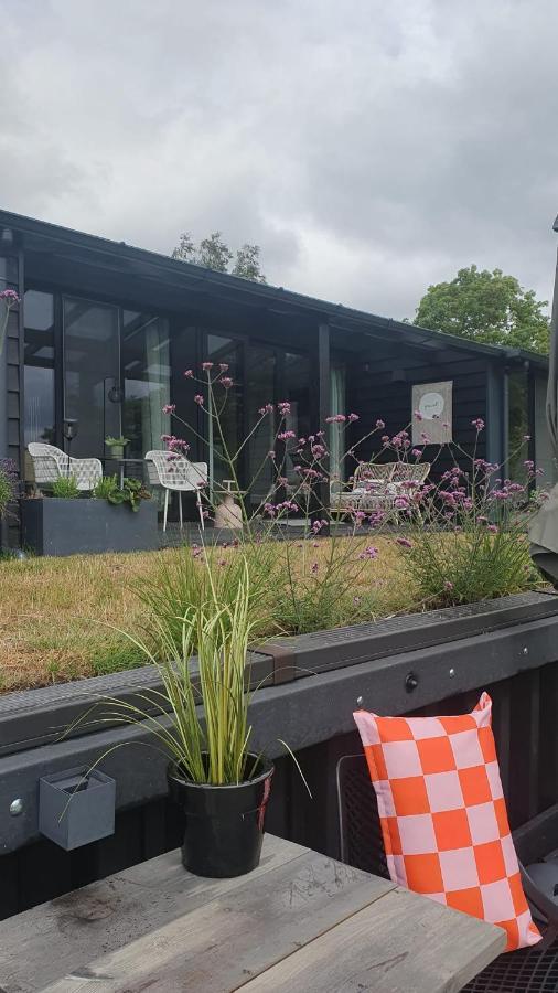 De Buorkerij Bed and Breakfast Tytsjerk Eksteriør billede
