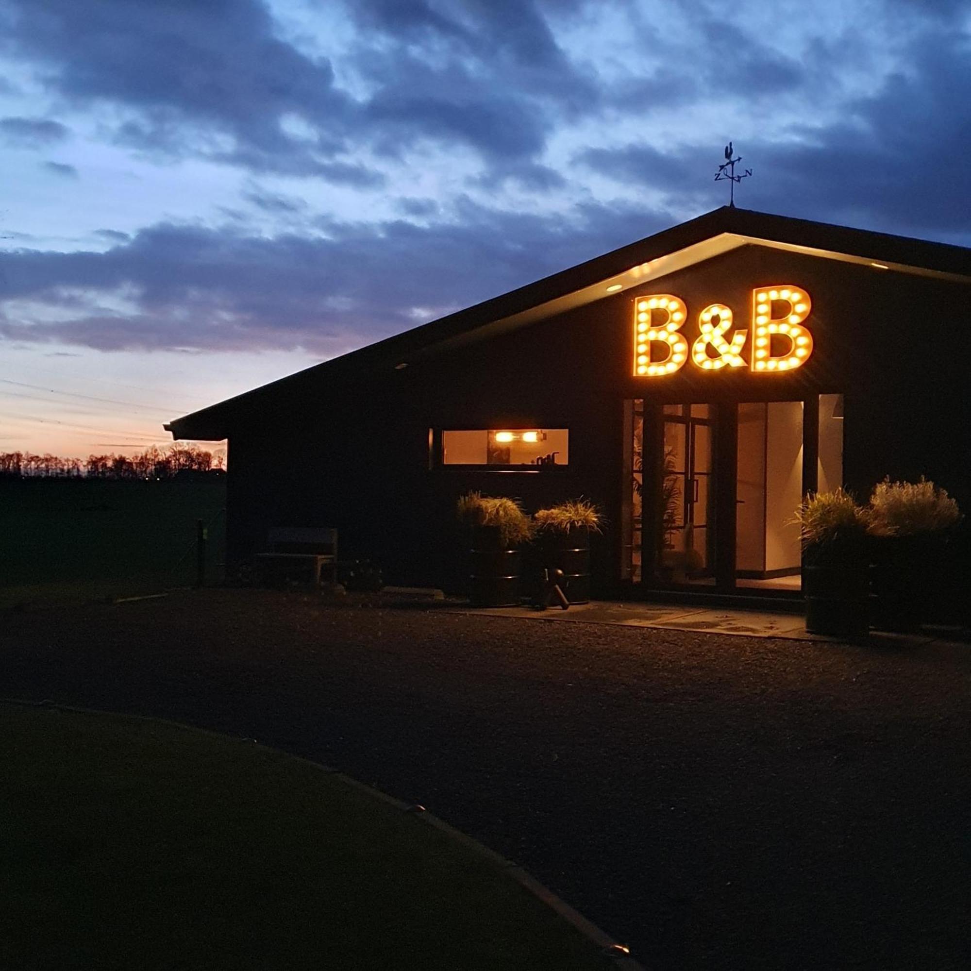 De Buorkerij Bed and Breakfast Tytsjerk Eksteriør billede